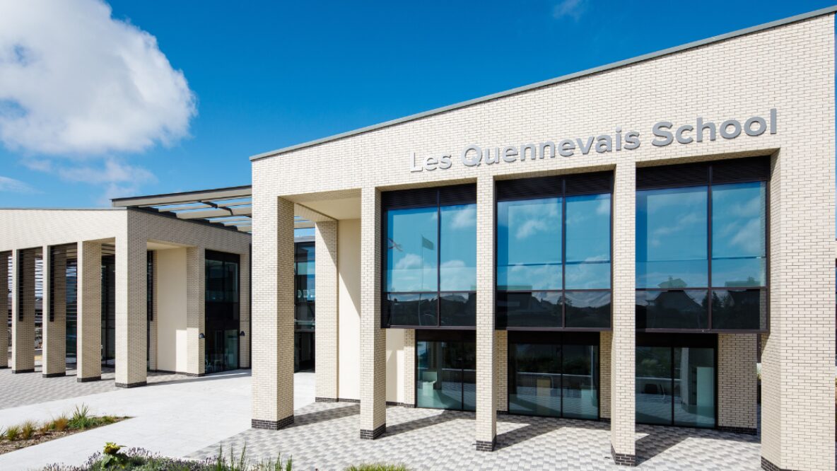 Les Quennevais Exterior
